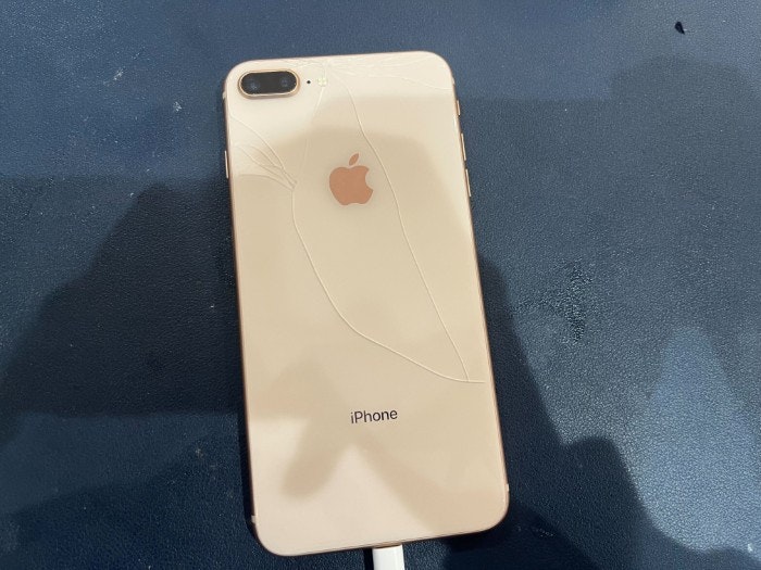 iPhone 8Plus 画面修理 画面交換 液晶修理 液晶交換 バッテリー バッテリー交換