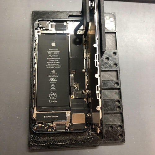 iPhone8　バッテリー交換　即日修理