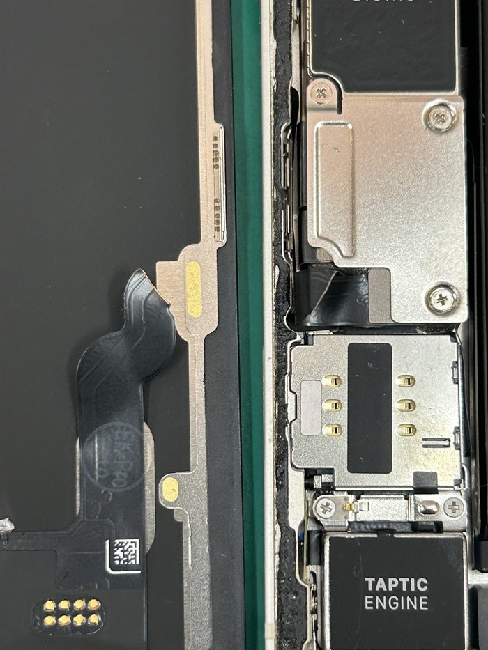 アイフォン スマホ 修理 iPhone13 画面が外れた 画面交換 春日井 北名古屋 瀬戸 守山 多治見