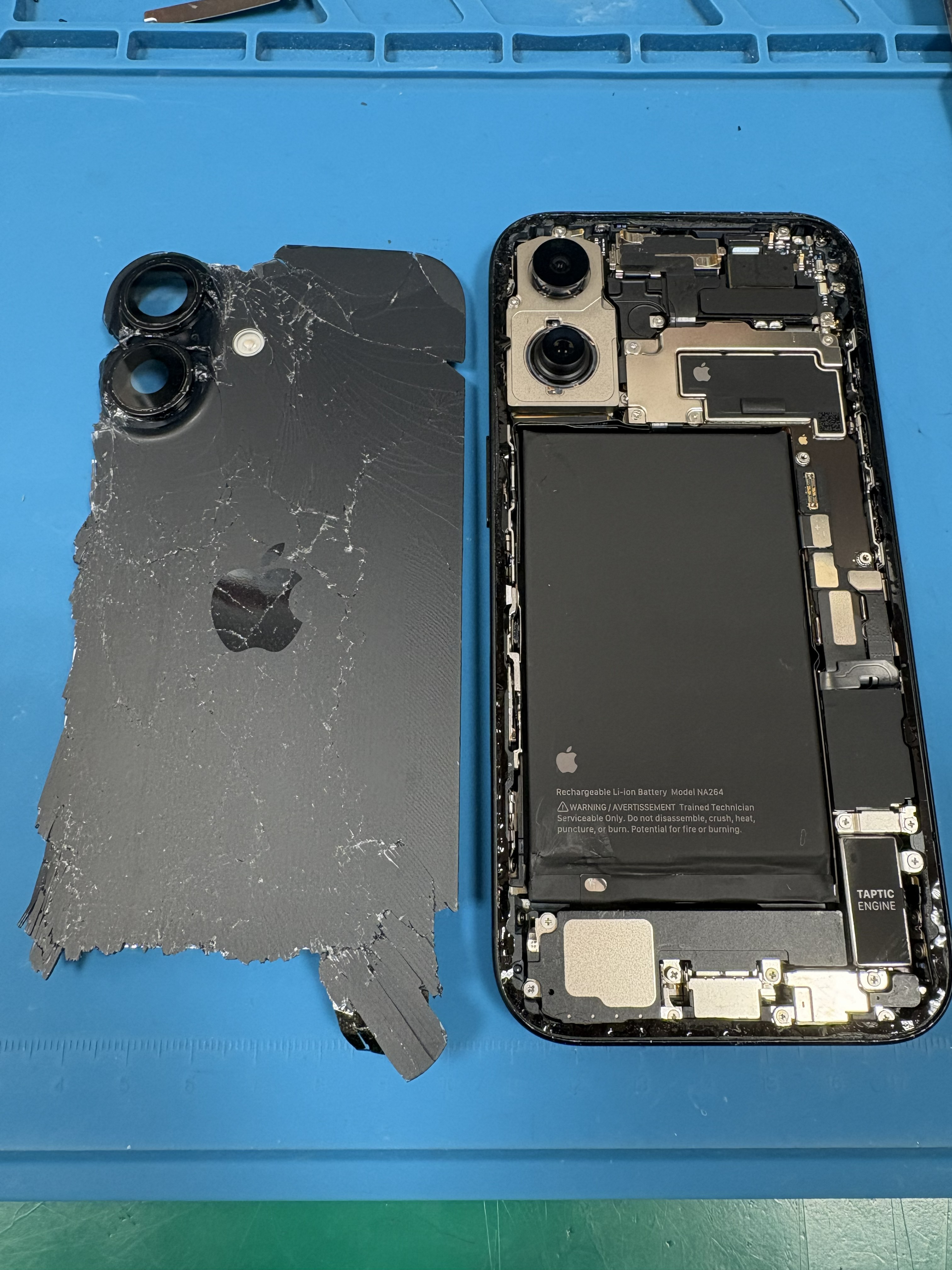 豊橋市でiPhone16の背面ガラス割れ修理ならまちスマ豊橋店へ】背面交換