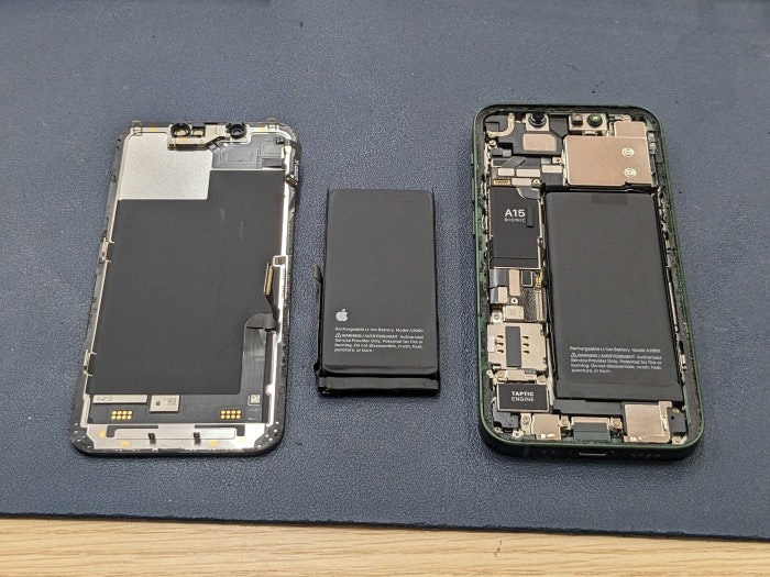 あいふぉん　iPhone 13 mini バッテリー　経年劣化　サービス表記　減り早い　交換　修理