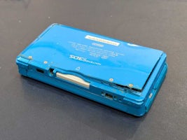 【豊川市でニンテンドー3DSのバッテリー交換ならまちスマ豊川店へ】背面が浮いてきた…それ、バッテリー膨張かもしれません！