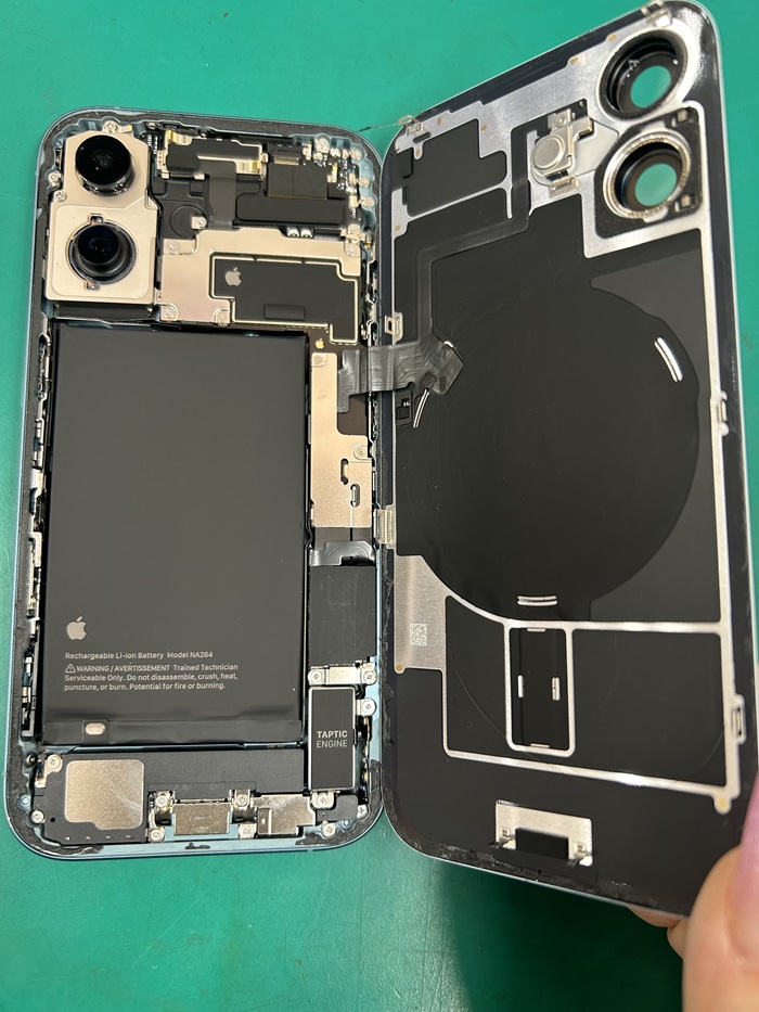 iPhone16 カメラの修理 【イオン春日井店】