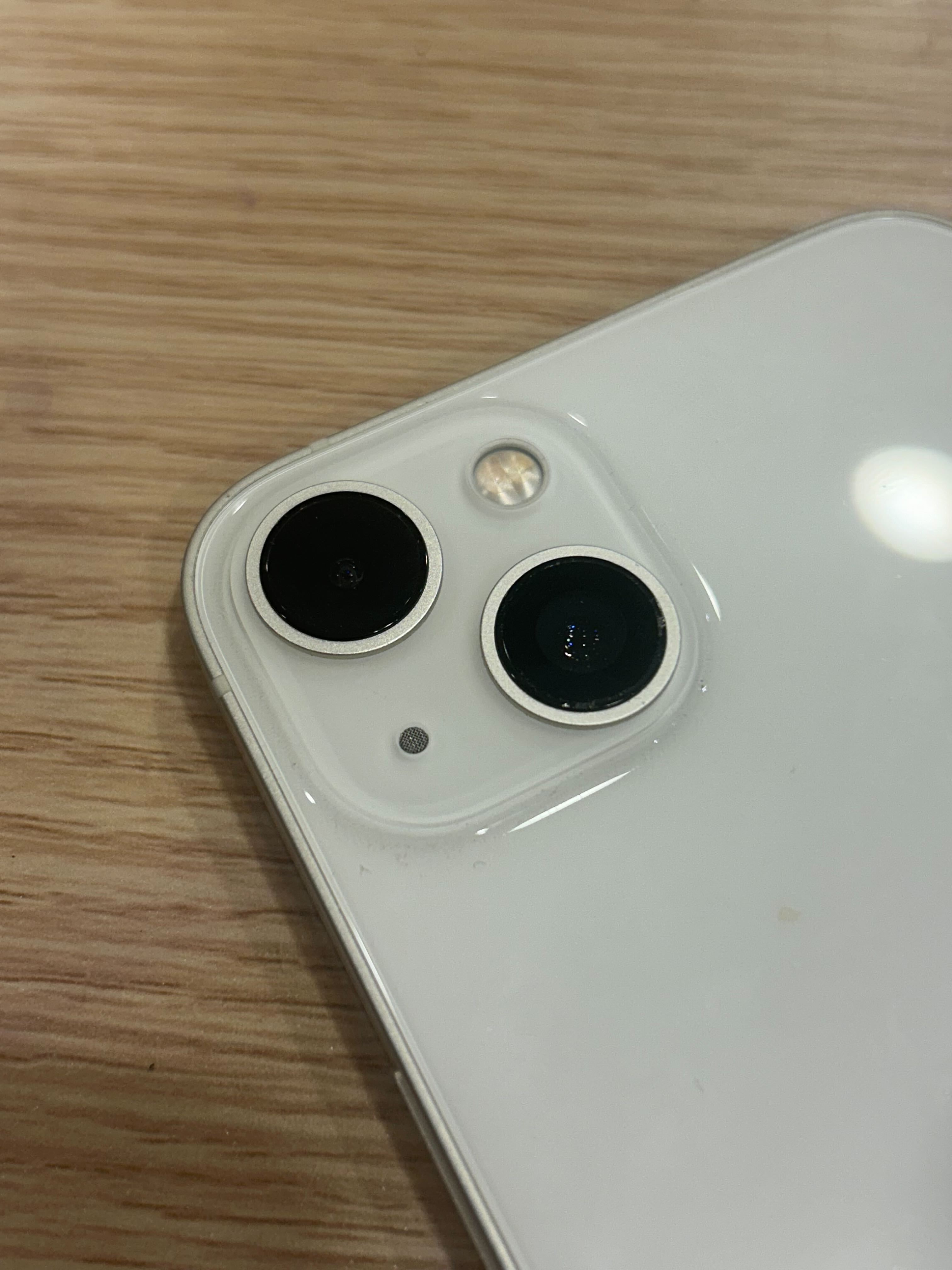 iPhone 13 カメラレンズ割れ 一宮市