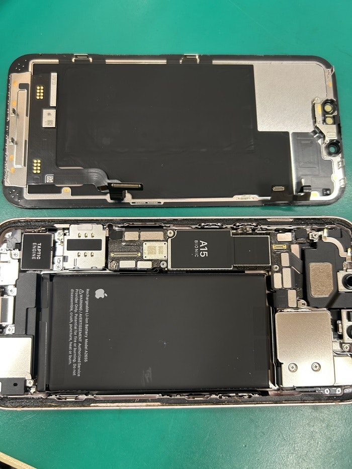 アイフォン　iPhone13　画面交換　春日井市・高蔵寺・瀬戸市・尾張旭市・多治見市・長久手市・守山区その他名古屋