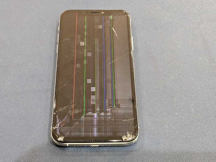 iPhone11Pro　iPhone修理　iPhone　修理　即日　スマホ　スマホ修理　画面割れ　画面交換　豊川　豊橋　新城　蒲郡　湖西　浜松