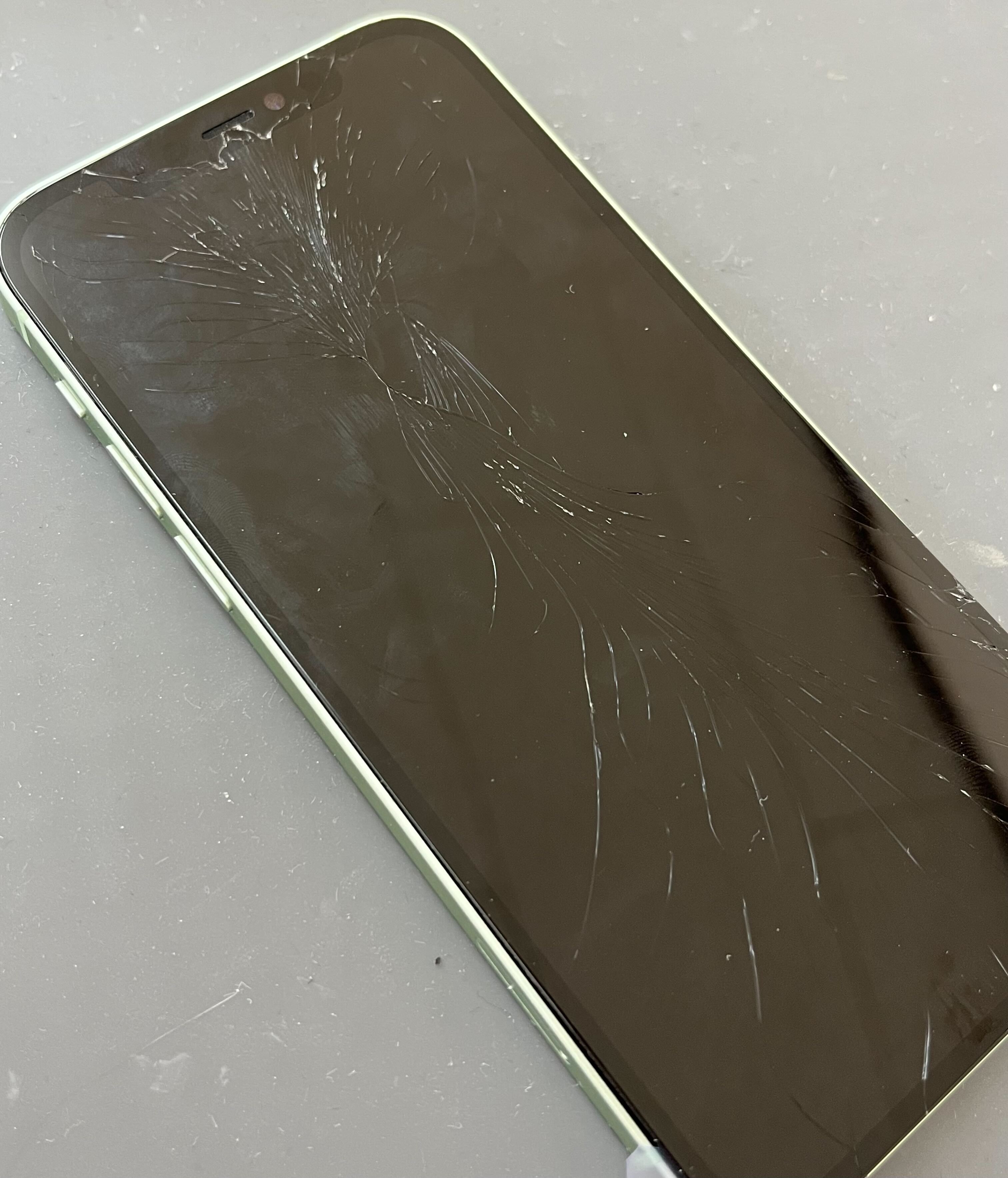 豊川市】iPhone12の画面割れ修理を実施しました｜画面交換で綺麗に復旧！