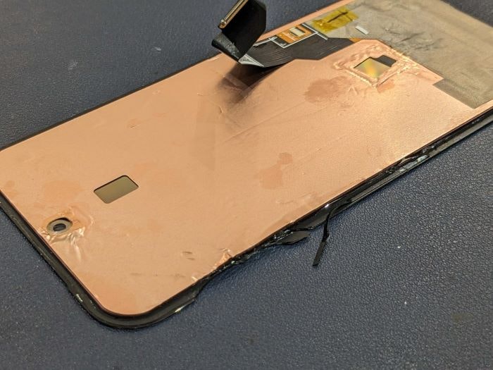 Pixel 8a 画面割れ　画面修理