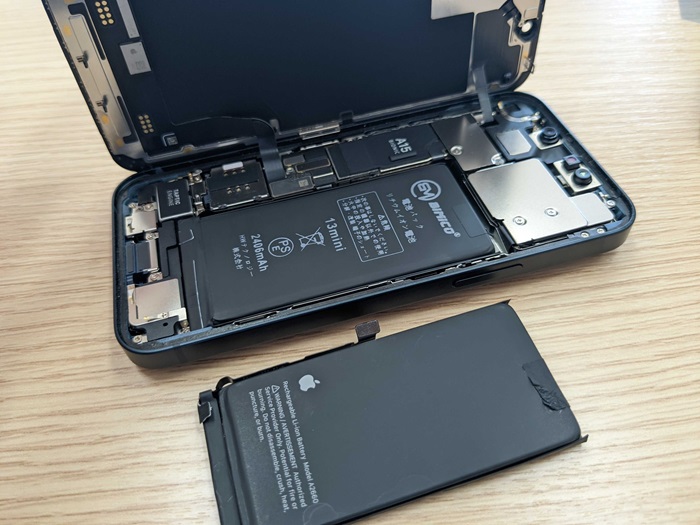 iPhone13mini バッテリー交換 【イオン春日井店】