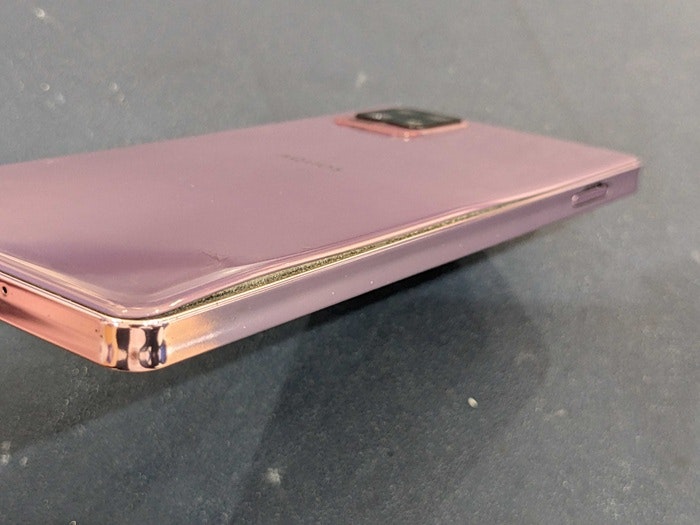 AQUOSzero6　AQUOS　zero6　Android　アンドロイド　スマホ　スマホ修理　即日　バッテリー交換　バッテリー膨張　豊川　豊橋　新城　蒲郡　湖西　浜松