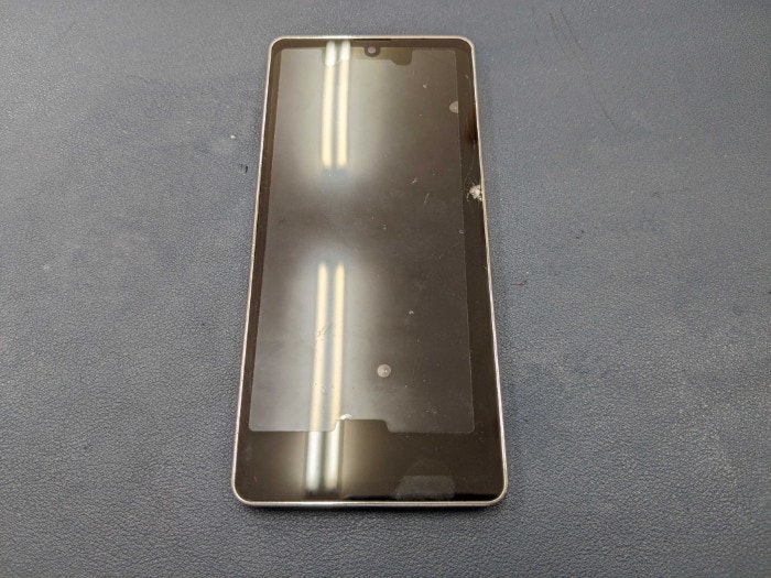 AQUOS zero6 アクオス 画面映らない 画面故障 映らない