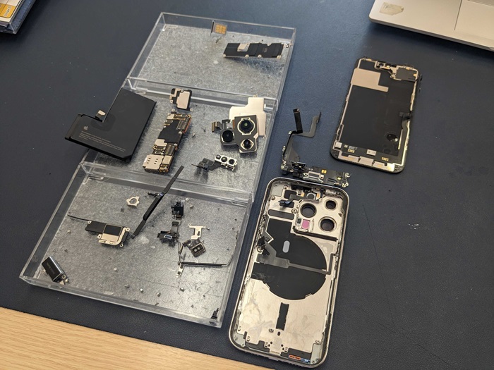 岡崎市】iPhone14Pro 背面ガラス割れ修理 まちスマ岡崎店