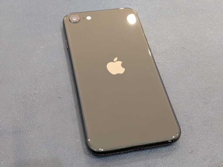 豊田市】iPhone SE（第2世代）のバッテリー交換を行いました！半日で