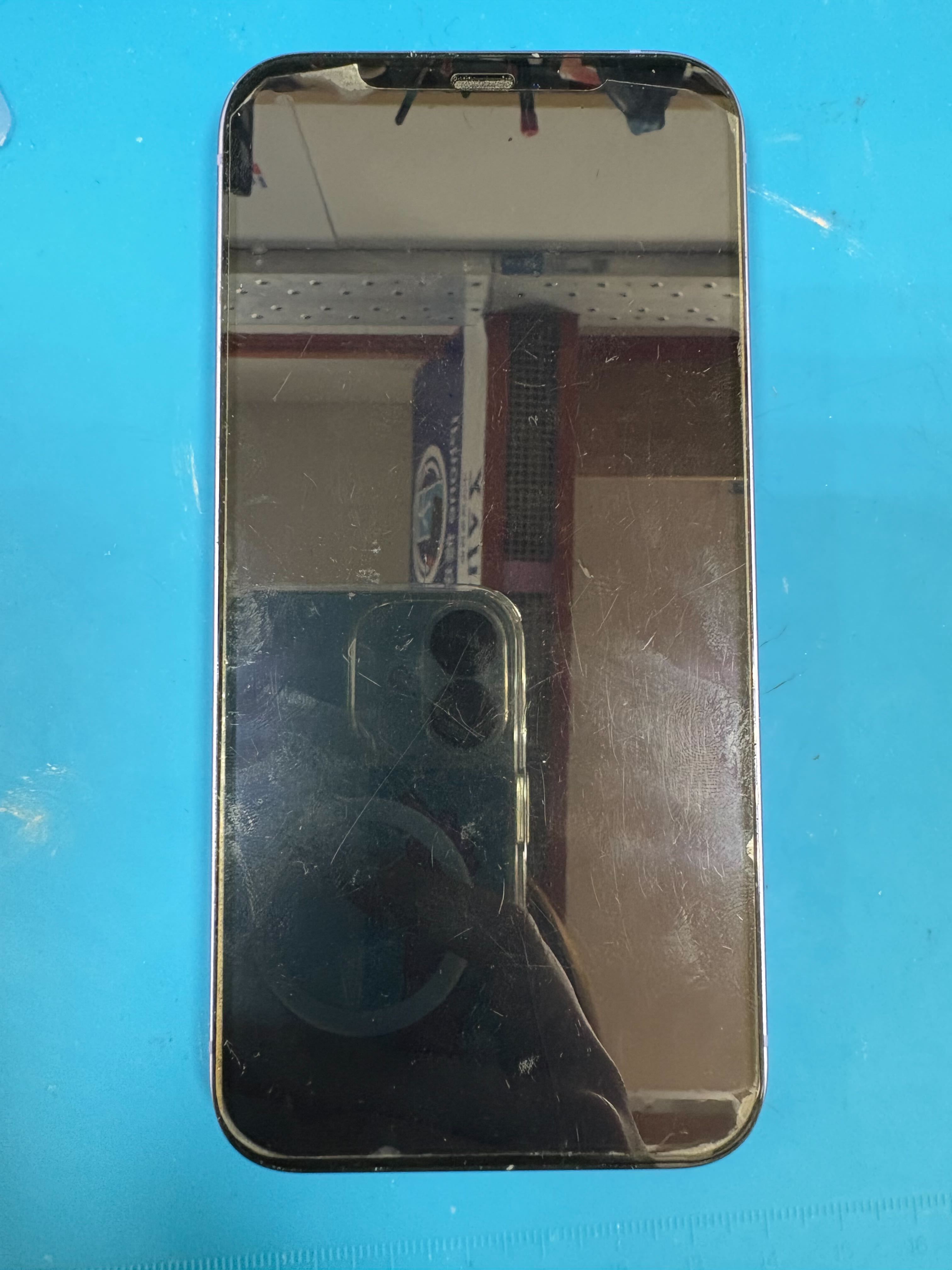 iPhone　iPhone12　バッテリー