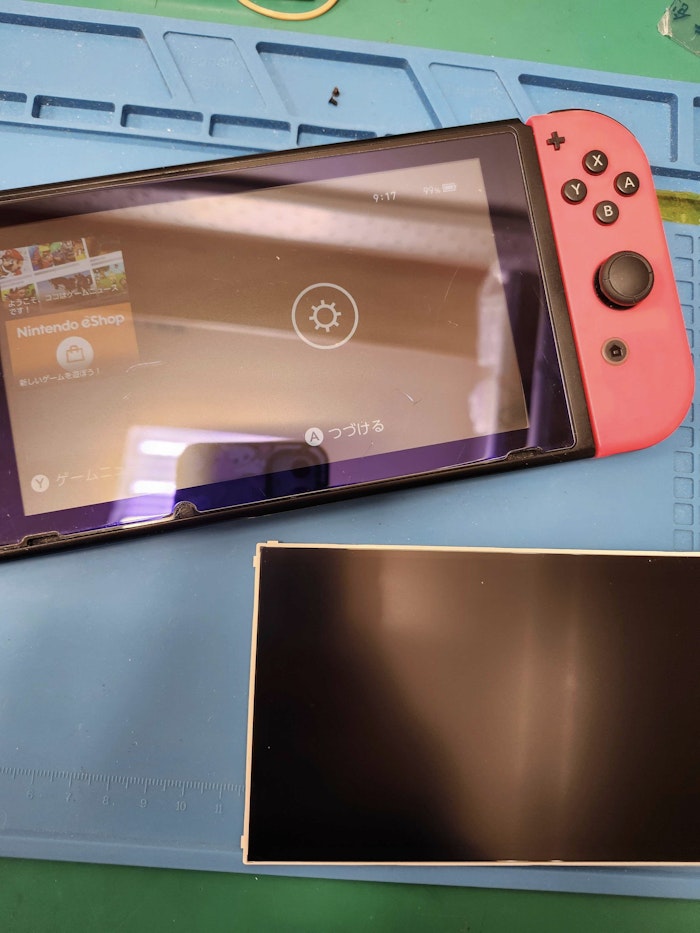 Switch　液晶交換　液晶真っ暗　修理
