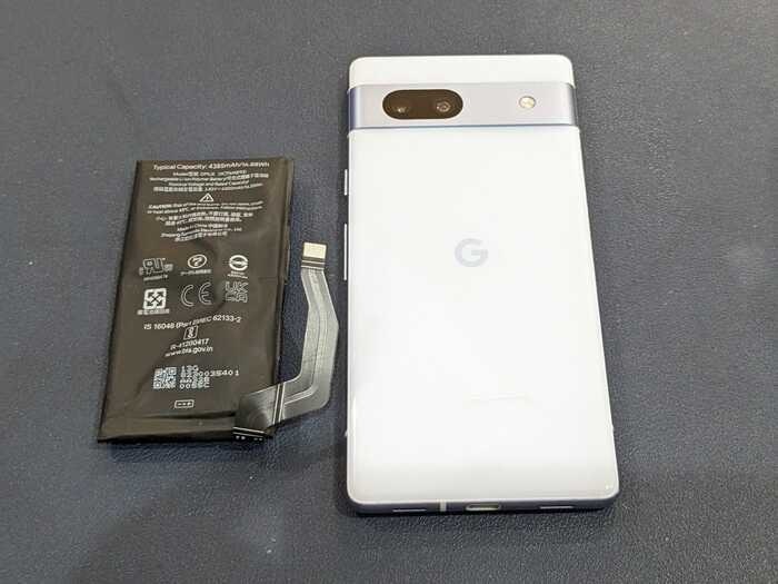 ぴくせる　ピクセル　Pixel　7a　バッテリー　ばってりー　膨張　膨らんでいる　背面浮いてる　端末熱い　修理　交換