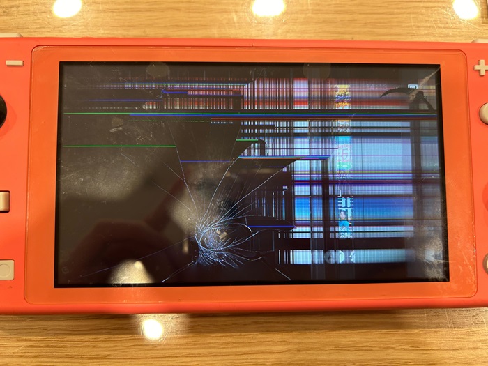 一宮市】Nintendo Switch lite 画面の映りがおかしい 液晶修理