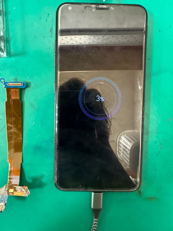 LG Style2 充電 認識しない