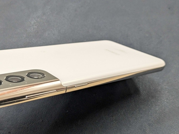 Galaxy s21 バッテリー交換 バッテリー膨張 バッテリー修理 背面浮き