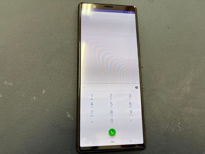 Xperia 5 バッテリー交換 バッテリー膨張 バッテリー修理 背面浮き