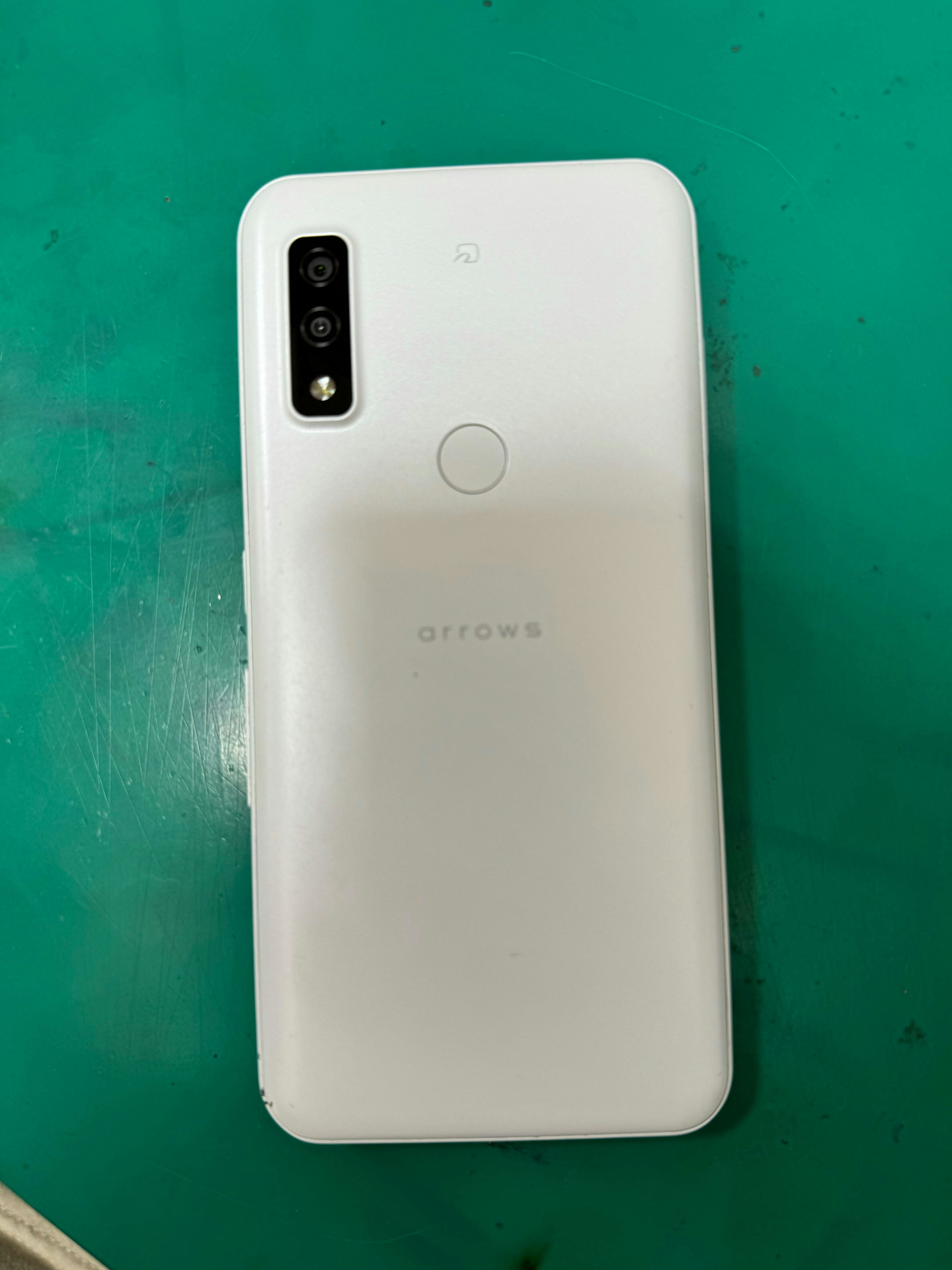 arrows　スマホ修理　充電口交換　豊川市　ドック交換　充電出来ない　Android　修理　豊川　豊橋　新城　蒲郡　湖西　浜松