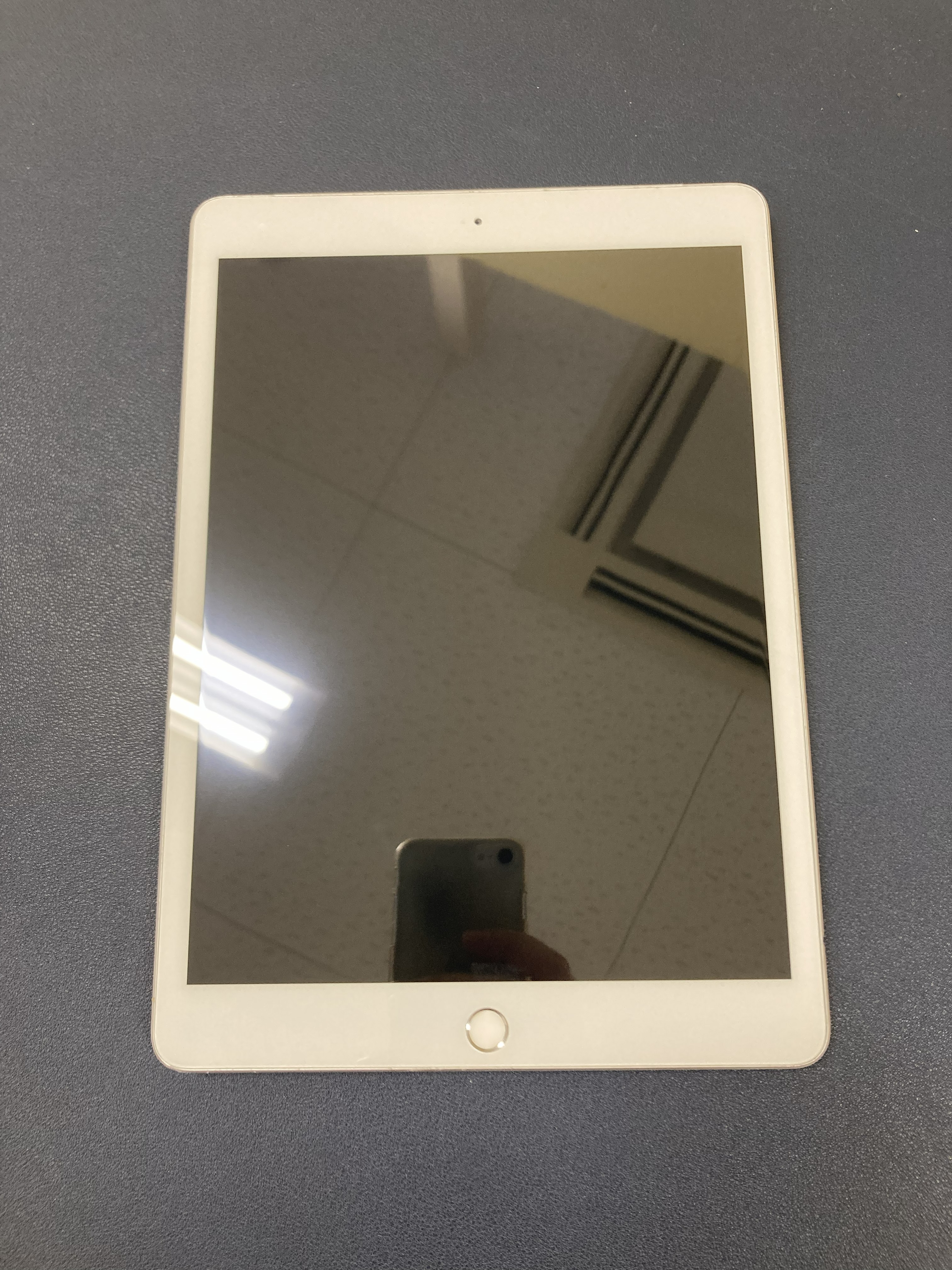 春日井】iPad 第7世代のガラス割れ修理を実施しました｜春日井市でiPad