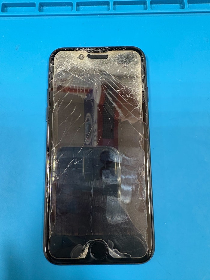 iPhone　iPhone修理　　即日