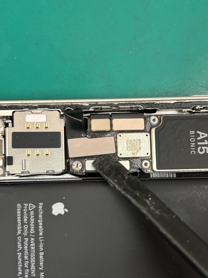 アイフォン スマホ 修理 iPhone13 画面が外れた 画面交換 春日井 北名古屋 瀬戸 守山 多治見