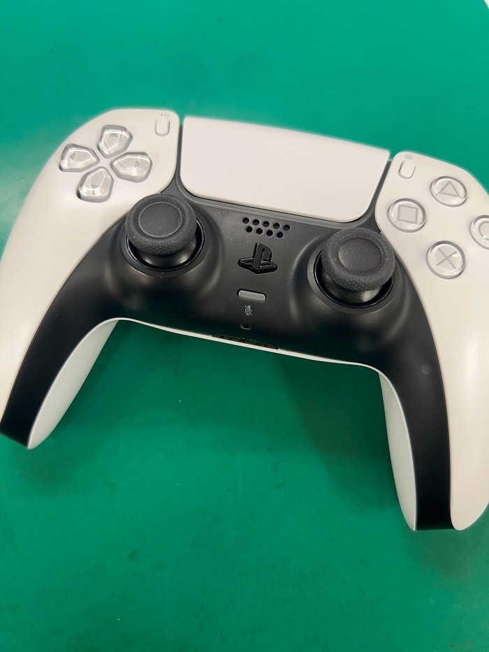 ゲーム機　PS5　コントローラー分解清掃　春日井市・高蔵寺・瀬戸市・尾張旭市・多治見市・長久手市・守山区・名古屋