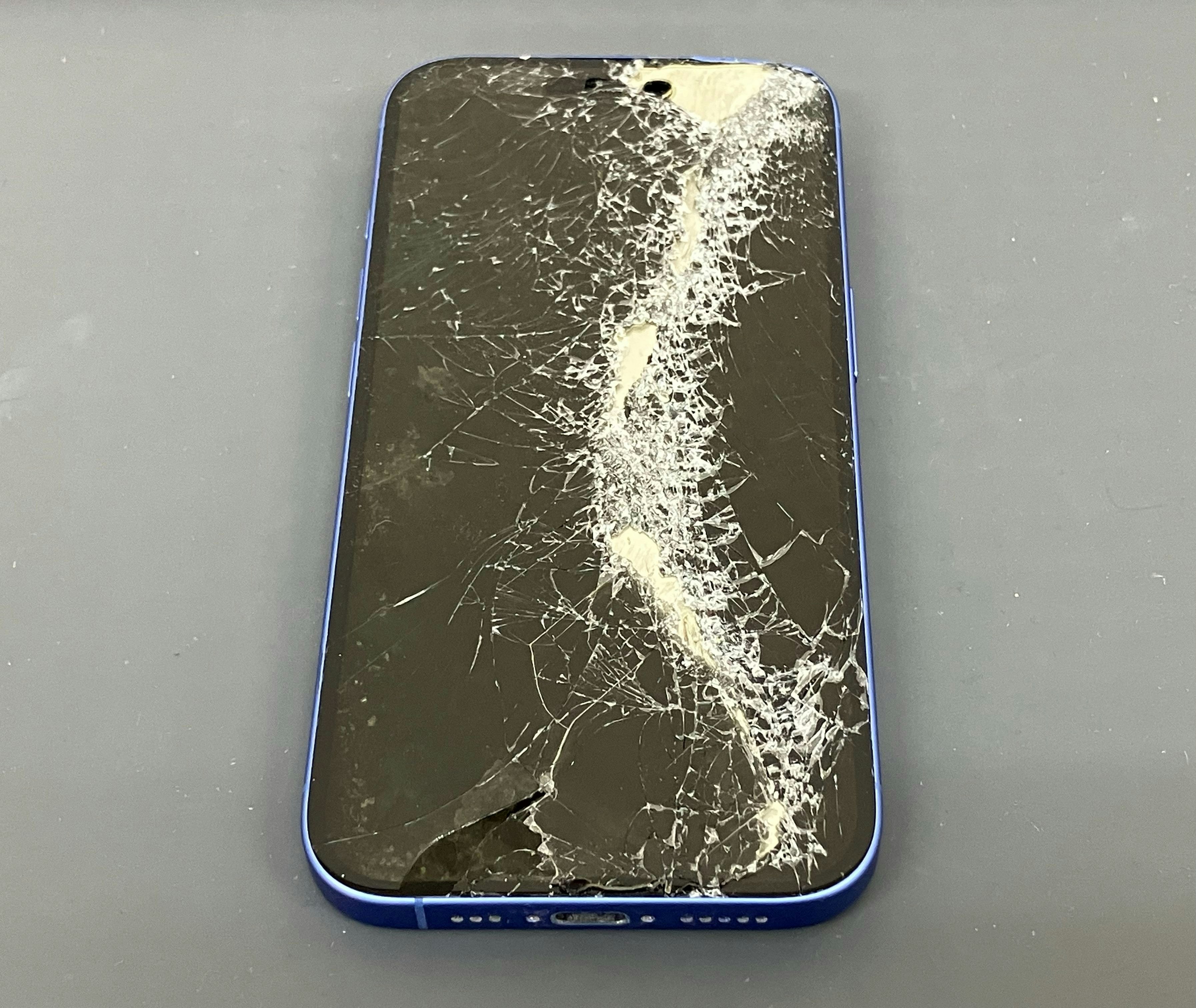 iPhone16　画面割れ　画面交換　豊川　豊橋　新城　蒲郡　湖西　浜松
