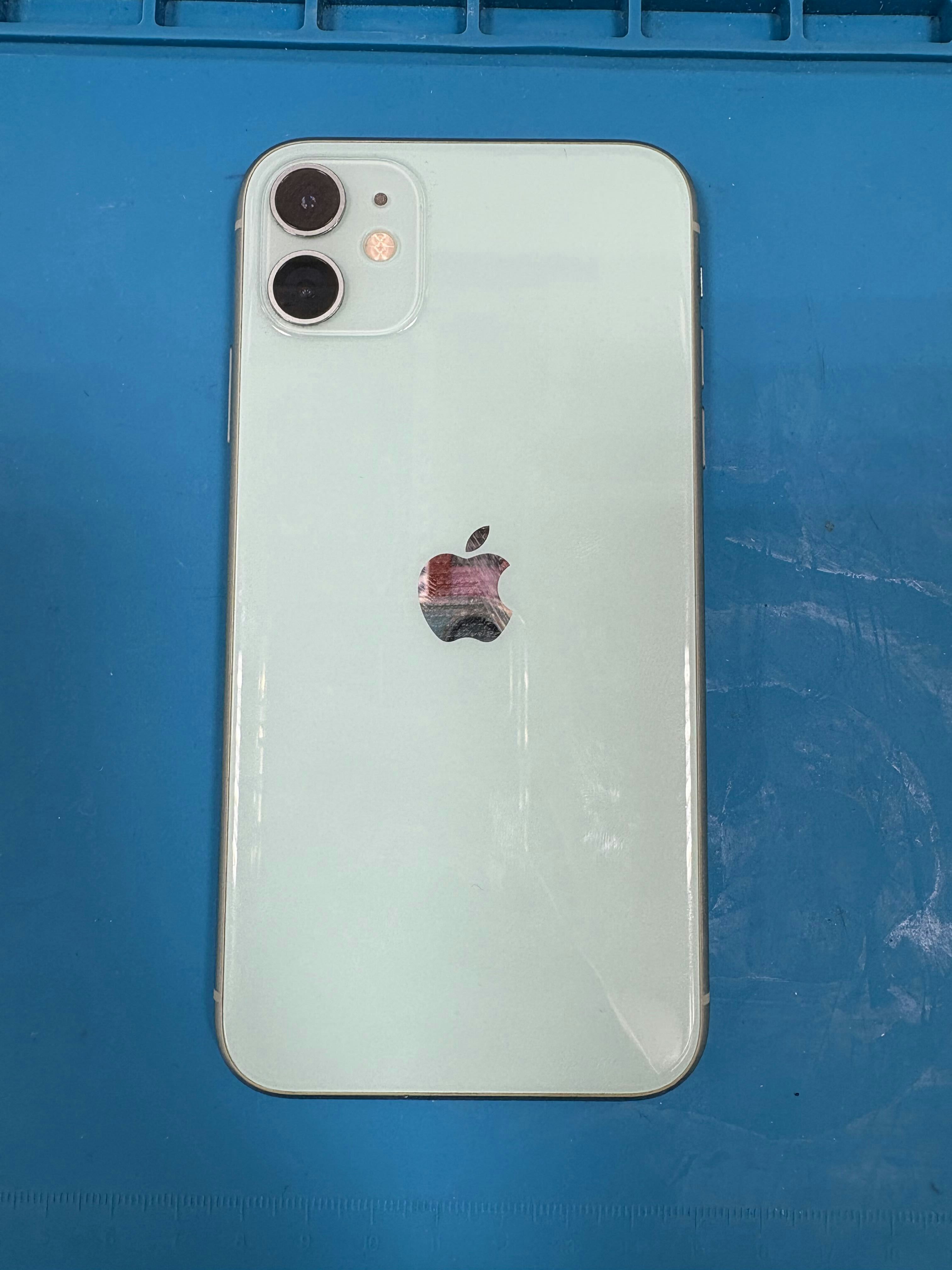 iPhone11　カメラレンズ交換　豊橋修理