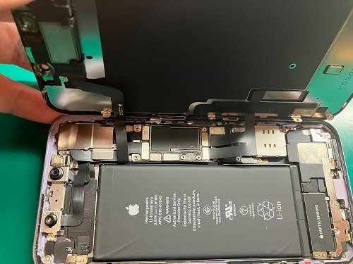 iPhone 11 画面交換