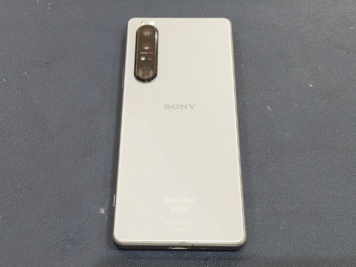 Xperia 1 III 画面修理 画面に線 画面映らない 画面割れ