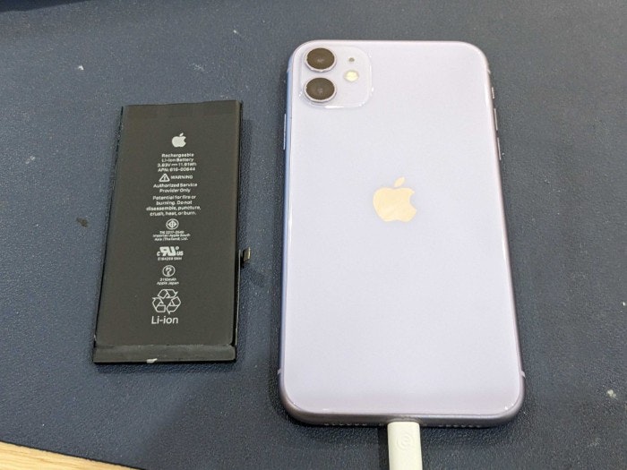あいふぉん　iPhone 11  バッテリー交換  
