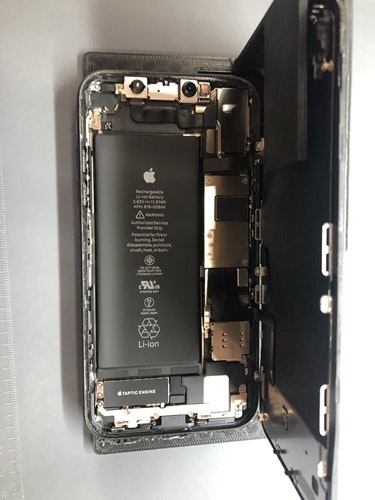 iPhone11のバッテリー不良