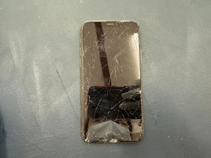 即日60分で修理！】豊川市でiPhone11proの画面交換🌟【画面割れ】