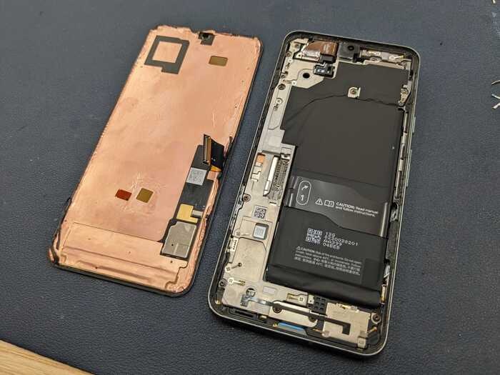 Pixel　ピクセル　ぴくせる　8　表示不良　画面割れ　ひび割れ　落下　ゴーストタッチ　タッチ効かない　画面修理　交換