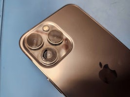 【即日90分で修理！】豊川市でiPhone13Proのカメラレンズ交換🌟【カメラレンズ割れ】
