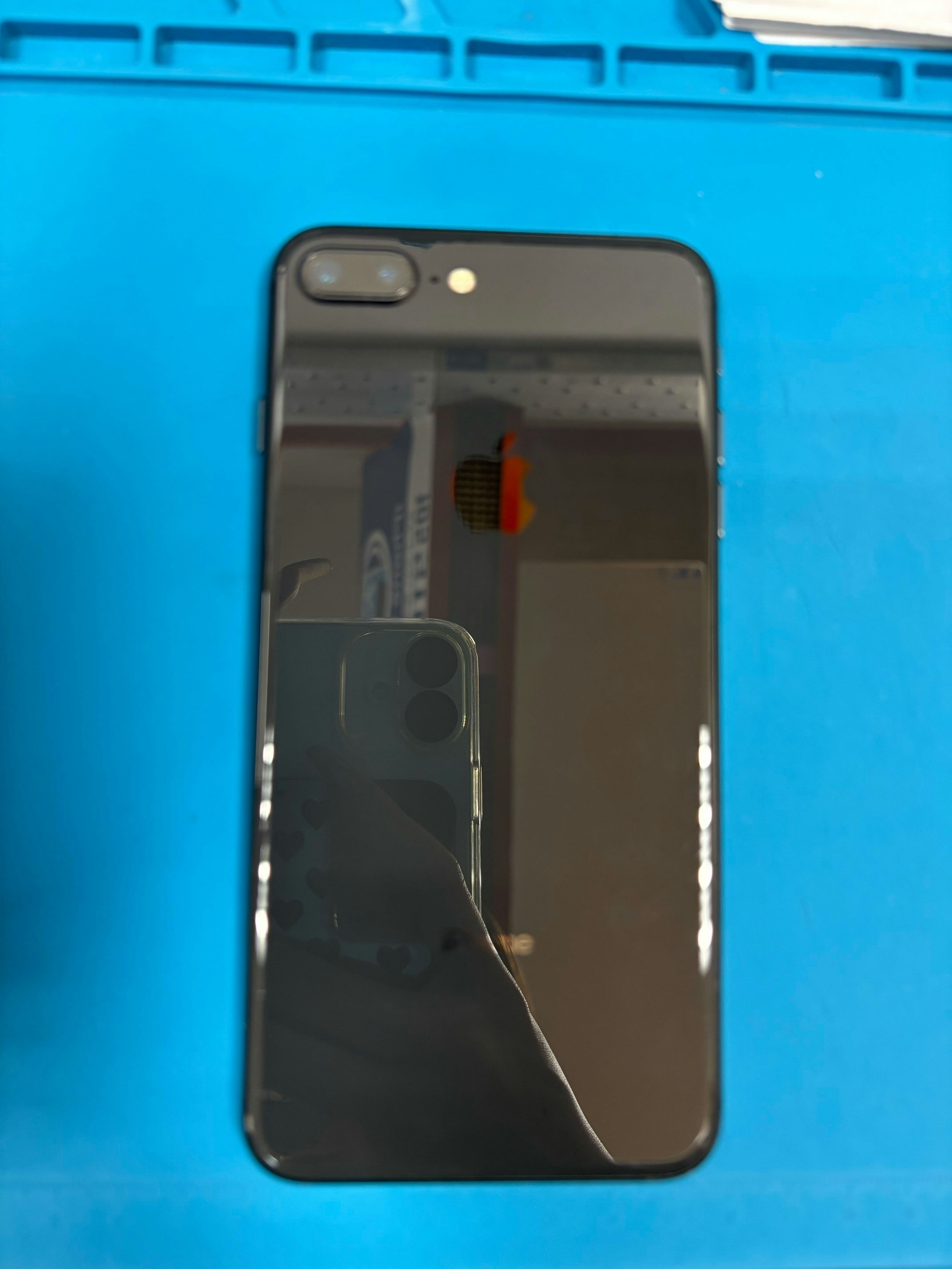 iPhone8Plus　iPhone　修理　交換　iPhone修理　スピーカー　豊川　豊橋　新城　蒲郡　湖西　浜松