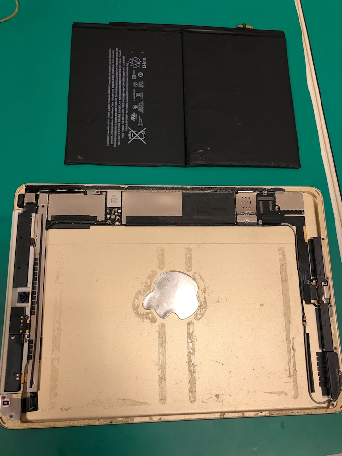 iPad バッテリー交換