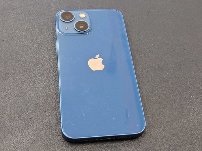 あいふぉん　アイフォン　iPhone13mini 充電もたない　1日もたない　減りが早い　経年劣化　サービス表記　電源勝手に落ちる　シャットダウン　ばってりー　バッテリー　交換　修理