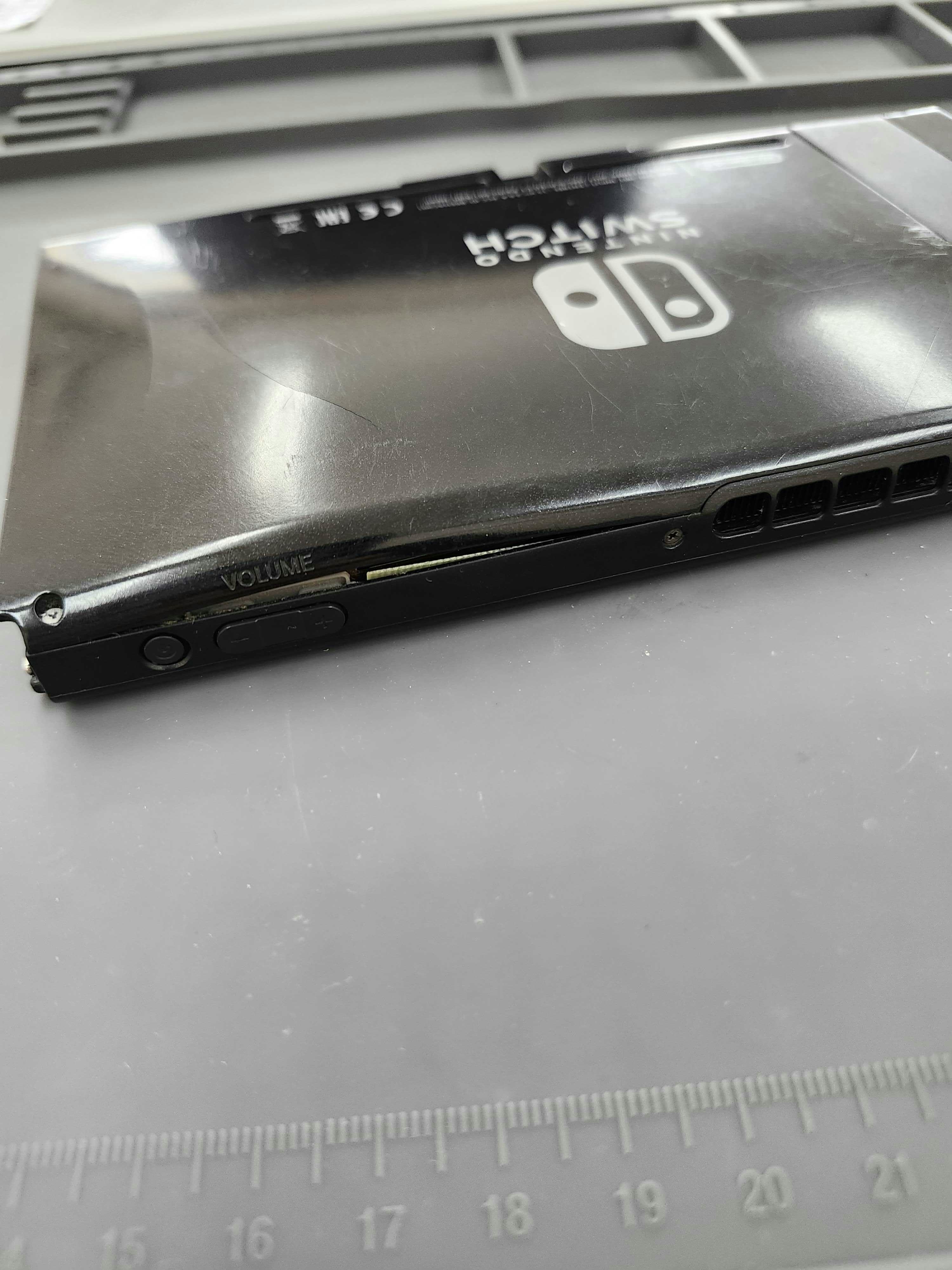 Switch　Switch修理　ゲーム機　ゲーム機修理　即日　バッテリー交換　バッテリー膨張　豊川　豊橋　新城　蒲郡　湖西　浜松