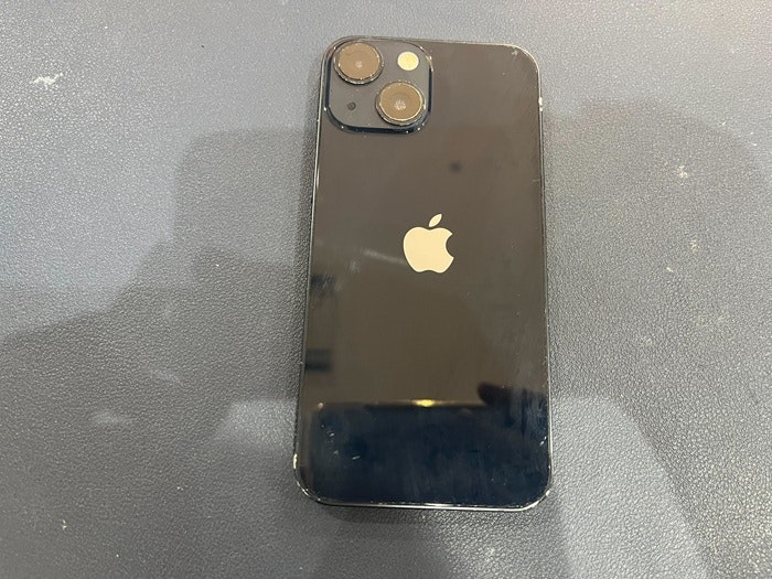 iPhone アイフォン アイフォーン スマホ スマートフォン バッテリー 電池 充電持ち 交換 取り替え メーカー修理 Apple Store 正規修理 純正 社外 保険 保証 AppleCare 故障 壊れた 壊した 修理 直す 治す 改善 自分で交換