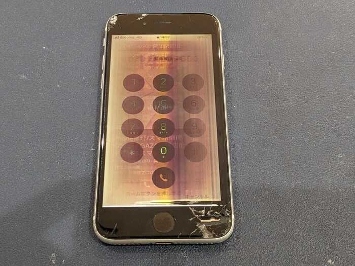 あいふぉん　アイフォン　iPhone　SE2　ひび割れ　画面割れ　液晶　液晶表示おかしい　線が入っている　液晶シミ　がめん　画面交換　落とした