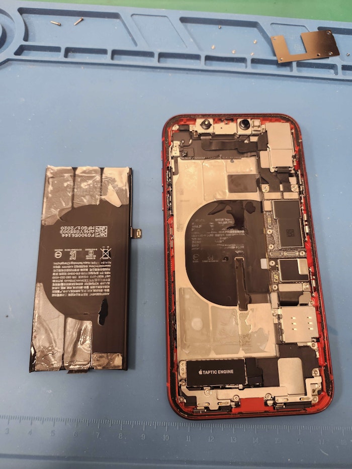 iPhone11　電池の減りが早い　電池交換