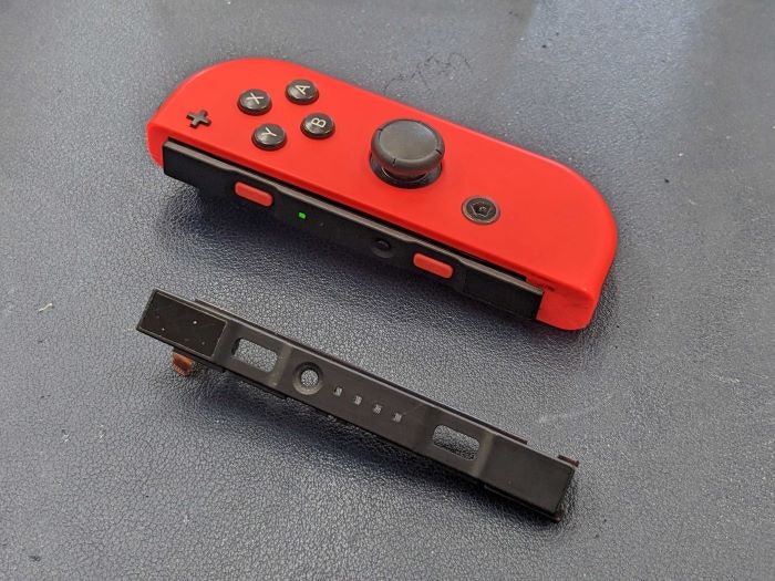 Switch スイッチ ジョイコン レール交換 交換方法 分解 直す 治す 補正 直らない 治らない 修理