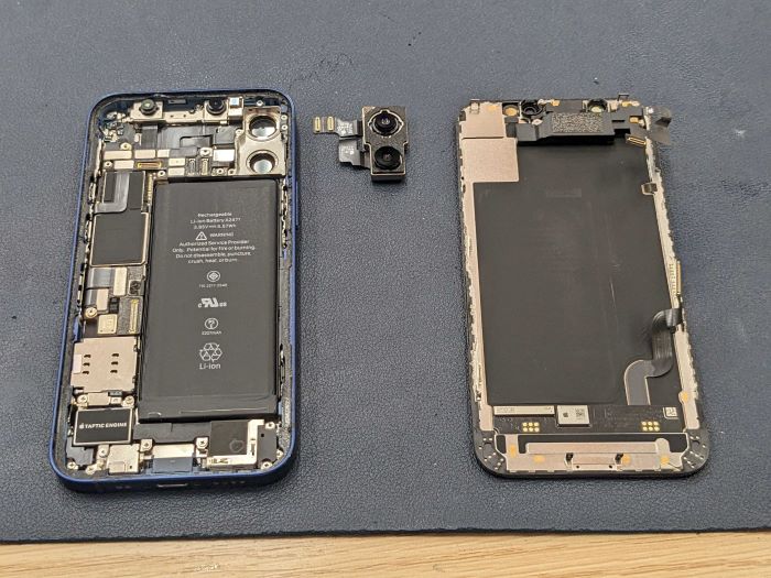 岡崎市】iPhone 12 mini カメラとバッテリー交換 まちスマ岡崎店