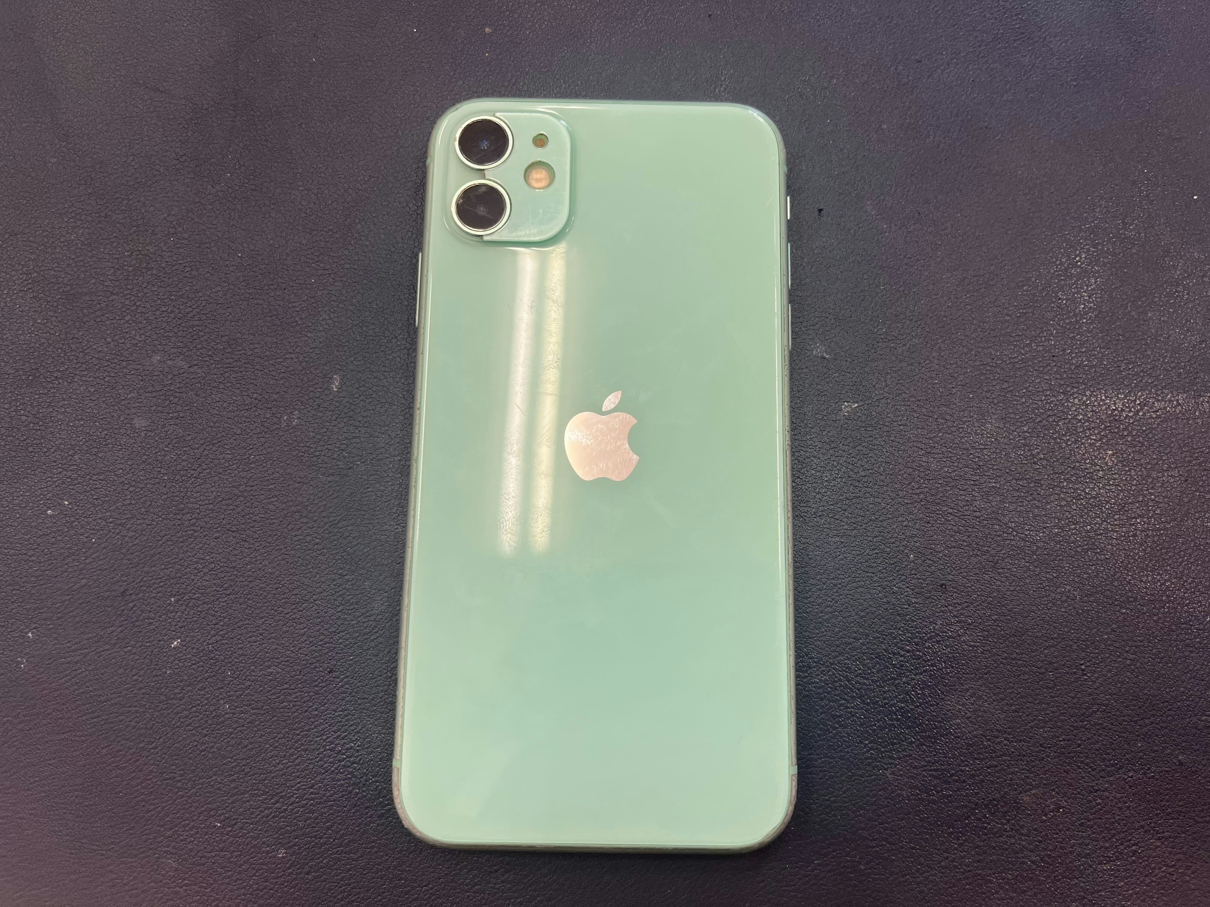 iPhone 11 充電 充電できない 充電溜まらない 充電不良