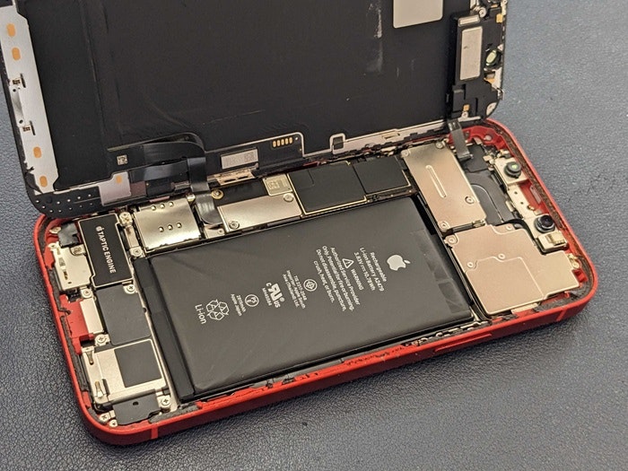  iPhone 12 充電持ち悪い バッテリー持ち悪い 充電持ち良くする バッテリー持ち良くする バッテリー交換 故障 修理