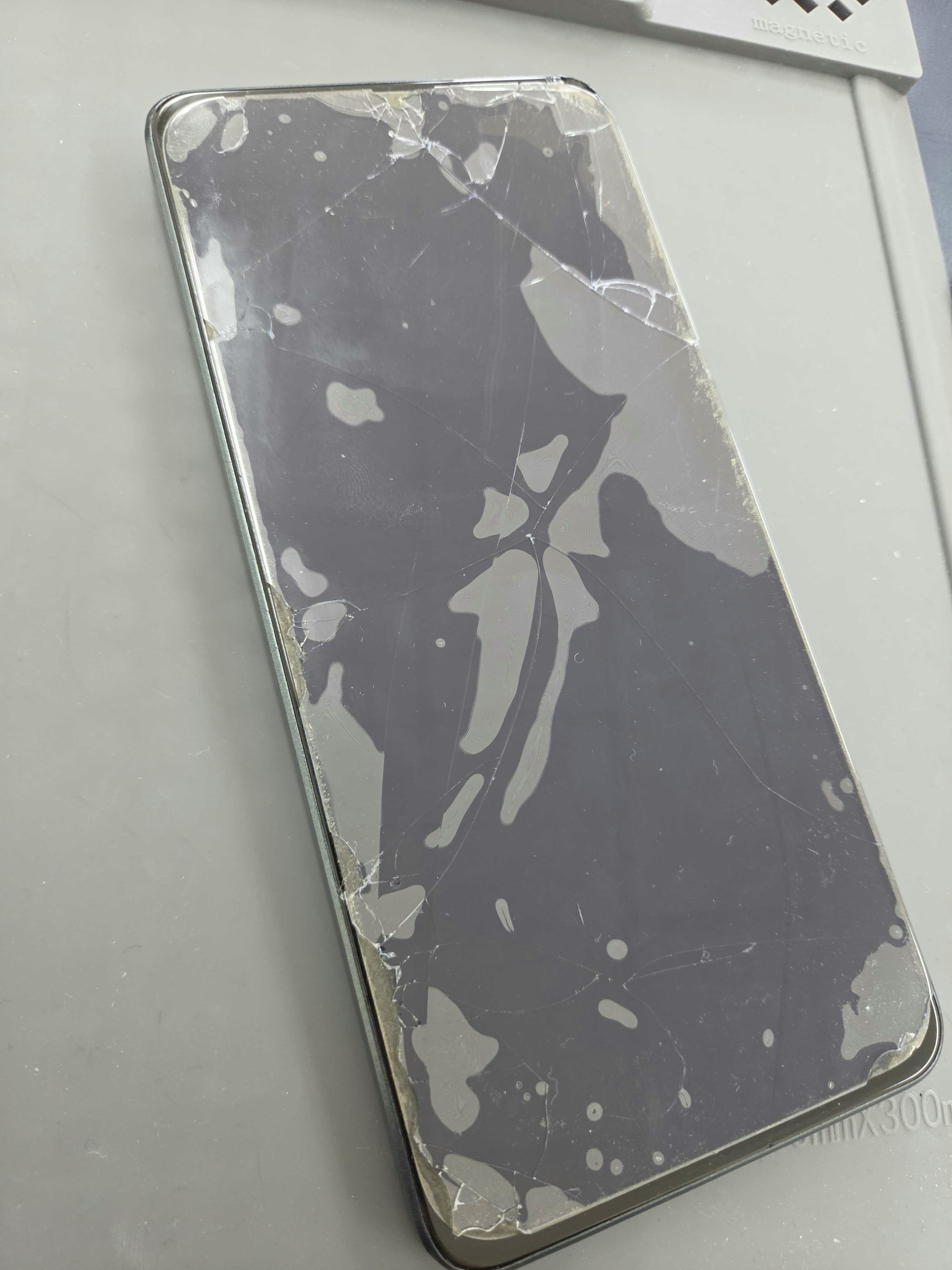 OPPO　スマホ修理　豊川市　画面割れ　画面修理　修理　Android　豊川　豊橋　新城　蒲郡　湖西　浜松